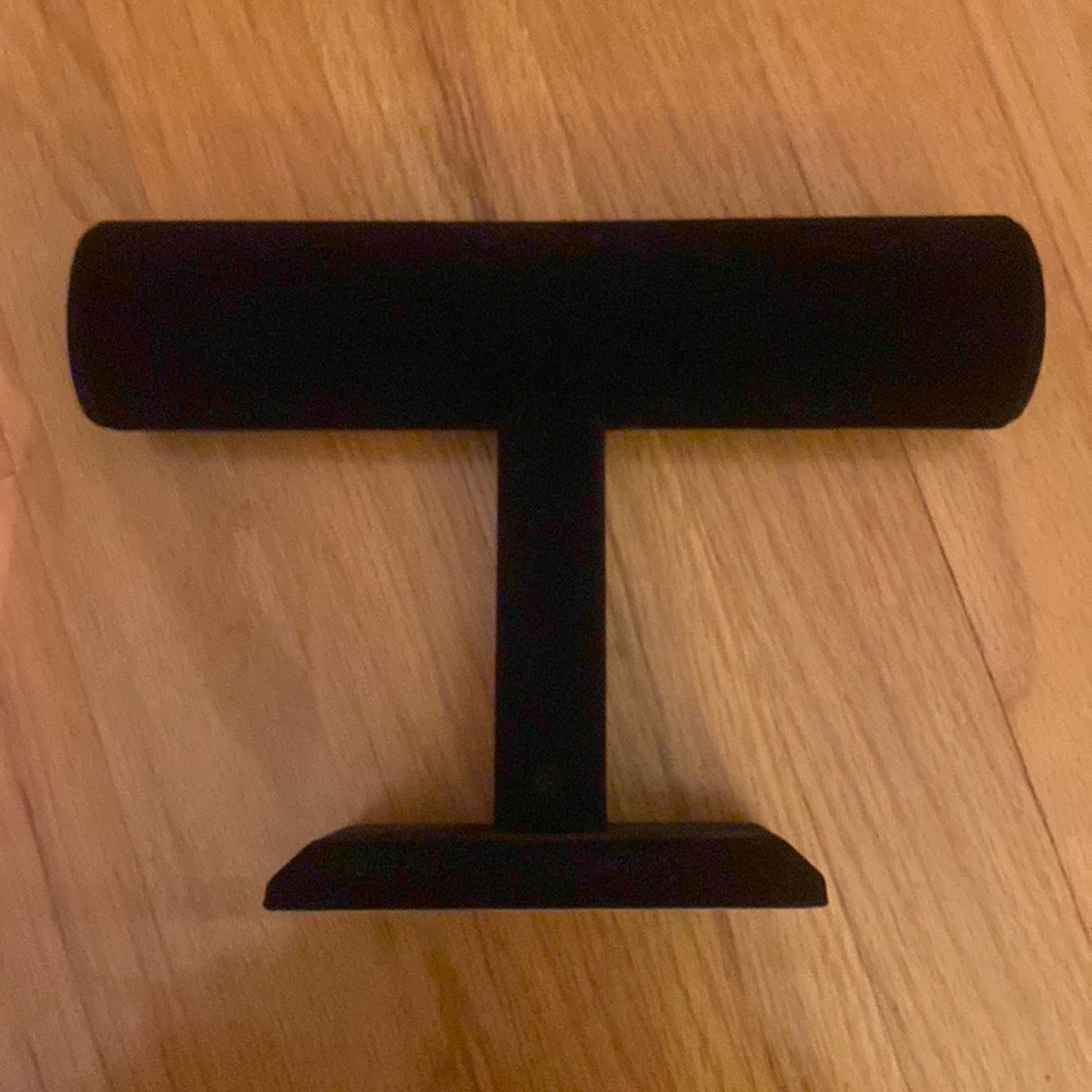 Bracelet stand